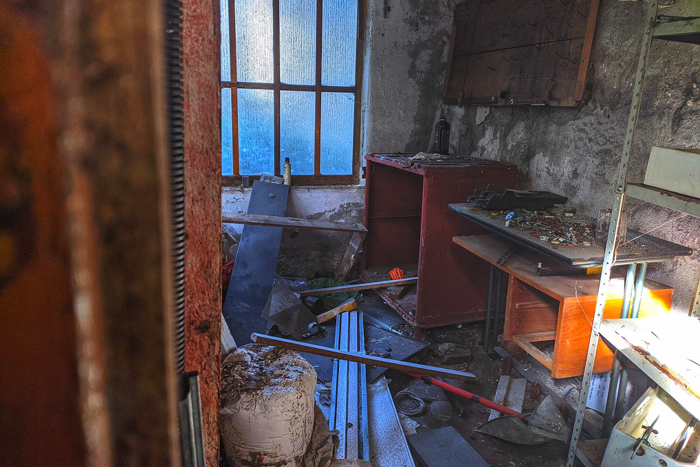 Hidden Risks of DIY Interior Demolition: Why Professional Waste Handling Matters